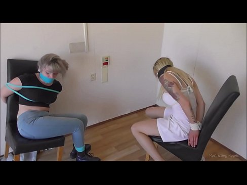 ❤️ Viciado / amarrado e amordaçado / donzela em apuros ❤ Sexo vídeo em pt-br.porno-negrov.ru ﹏